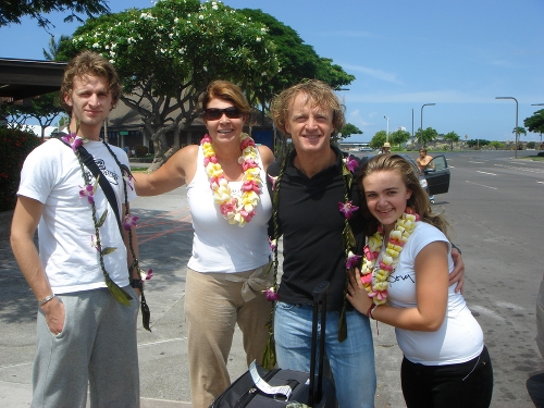 IMHawaii07_KonaPreRace_Jac & Family