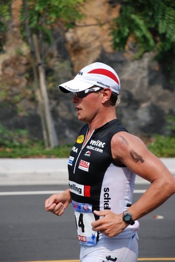IMHawaii08_RacePics_TommyLauf3
